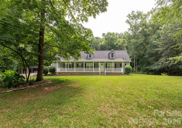Photo 2 of Single family home for sale at 1738 Charlotte Hwy, Lancaster, SC 29720 | MLS# 4391587 | Listing updated on 2026-06-18