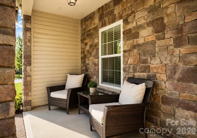 Photo 3 of Single family home for sale at 1919 Corriente Ct, Charlotte, NC 28213 | MLS# 4391597 | Listing updated on 2026-10-08