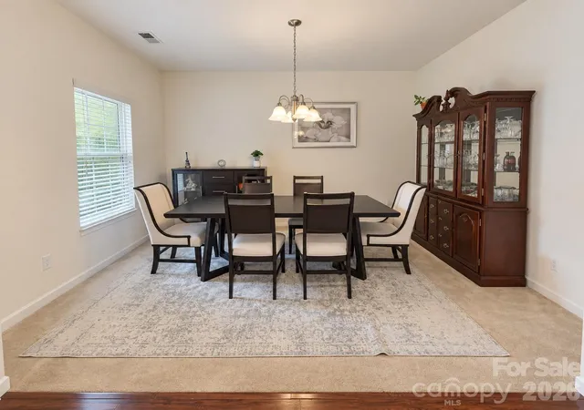 Photo 4 of Single family home for sale at 1919 Corriente Ct, Charlotte, NC 28213 | MLS# 4391597 | Listing updated on 2026-10-08