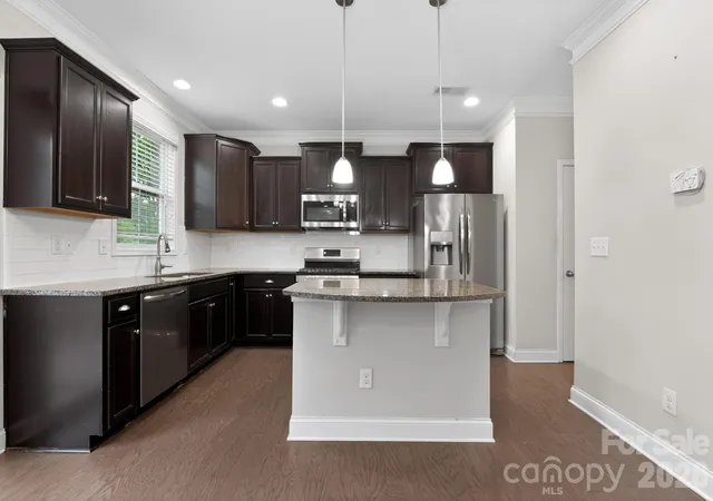 Photo 3 of Single family home for sale at 2392 Palmdale Walk Dr, Fort Mill, SC 29708 | MLS# 4391605 | Listing updated on 2026-08-28