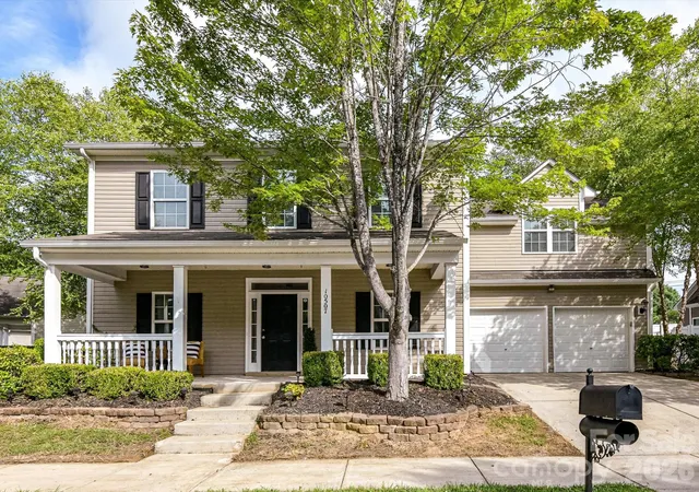 Single family home for sale at 10507 Glenmeade Rd, Cornelius, NC 28031 | MLS# 4391607