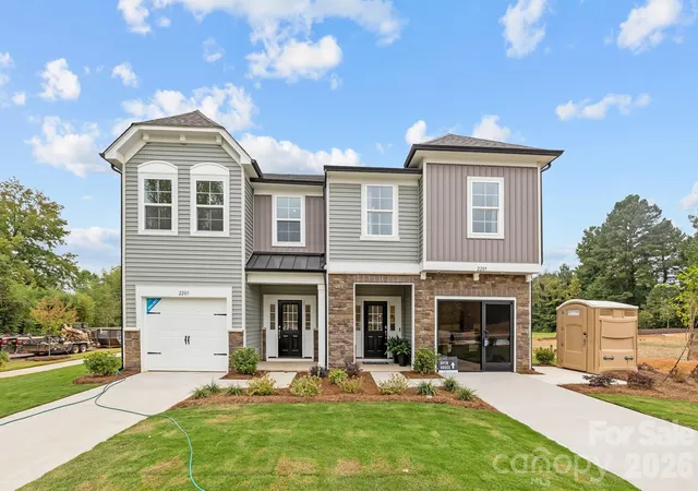 Homes for sale in Charlotte, NC | 2214 Gladwyne Pl, Charlotte, NC 28269 | MLS# 4391659