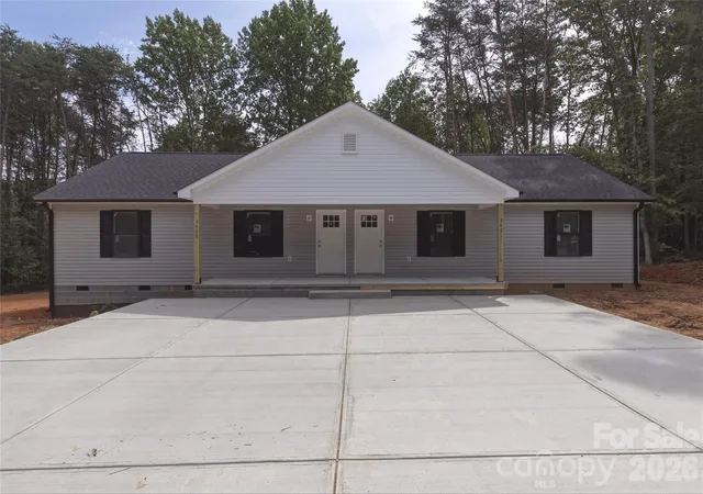 Homes for sale in Maiden, NC | 3429 & 3431 Fostall Ln, Maiden, NC 28650 | MLS# 4391663