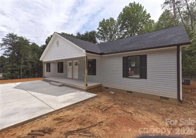 Homes for sale in Maiden, NC | 3429 & 3431 Fostall Ln, Maiden, NC 28650 | MLS# 4391663