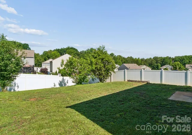 Photo 2 of Single family home for sale at 129 Quail Springs Rd, Statesville, NC 28677 | MLS# 4391681 | Listing updated on 2026-07-14