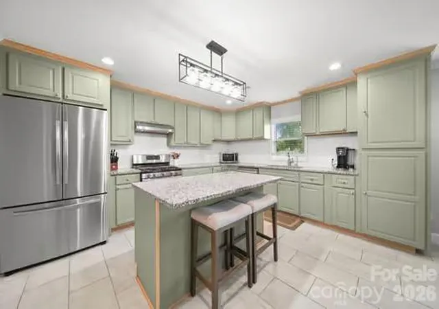 Photo 2 of Single family home for sale at 138 Shumaker Dr, Statesville, NC 28625 | MLS# 4391719 | Listing updated on 2026-09-28