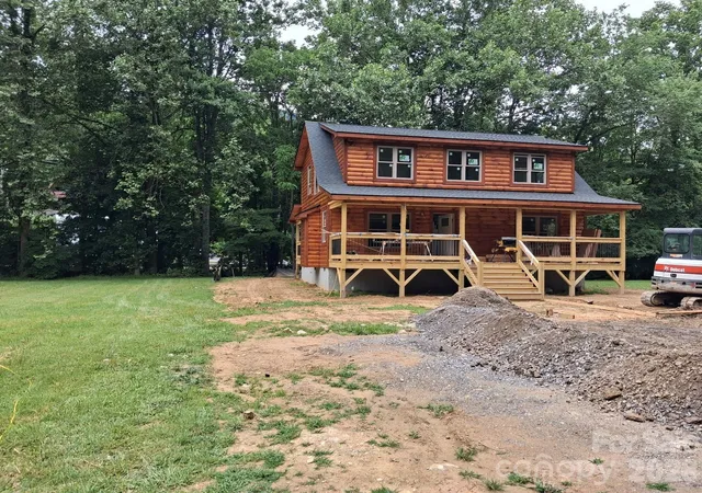 Homes for sale in Maggie Valley, NC | 81 Breezy Creek Ln, Maggie Valley, NC 28751 | MLS# 4391746