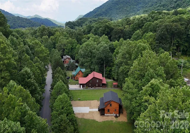 Homes for sale in Maggie Valley, NC | 81 Breezy Creek Ln, Maggie Valley, NC 28751 | MLS# 4391746