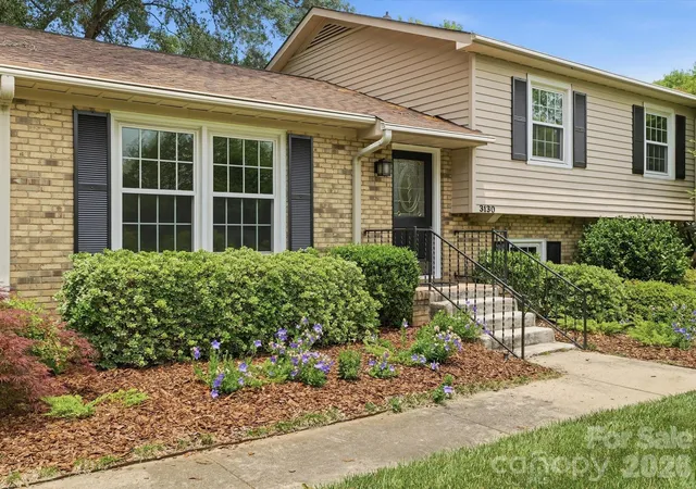 Photo 2 of Single family home for sale at 3130 Rea Rd, Charlotte, NC 28226 | MLS# 4391759 | Listing updated on 2026-08-03