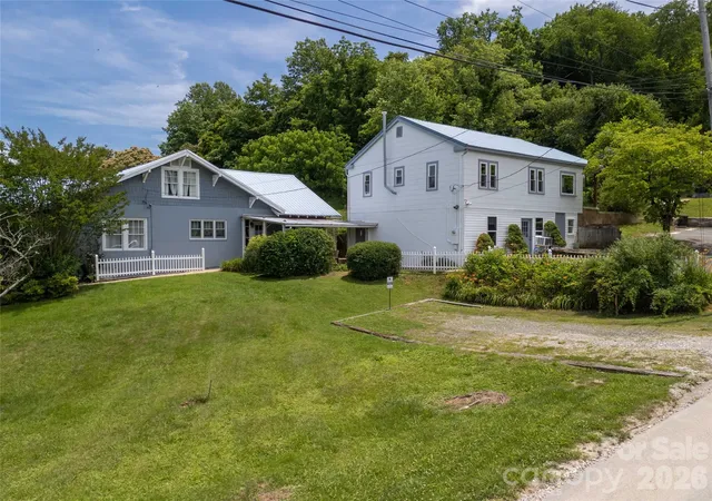 Homes for sale in Bryson City, NC | 800 Main St, Bryson City, NC 28713 | MLS# 4391762