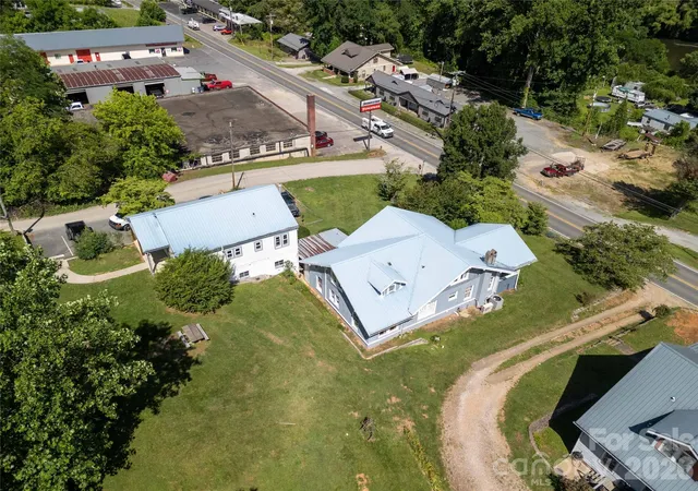 Homes for sale in Bryson City, NC | 800 Main St, Bryson City, NC 28713 | MLS# 4391762