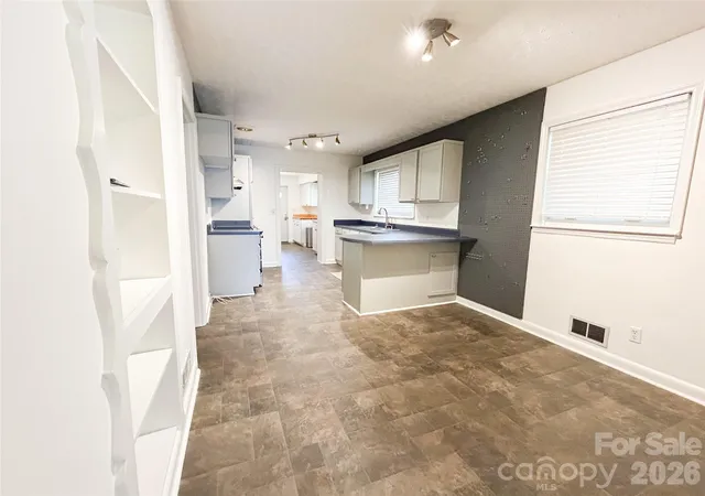 Photo 3 of Single family home for sale at 119 Hillcrest St, Shelby, NC 28152 | MLS# 4391775 | Listing updated on 2026-07-26