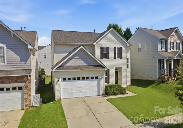 Photo 3 of Single family home for sale at 17425 Westmill Ln, Charlotte, NC 28277 | MLS# 4391789 | Listing updated on 2026-09-20