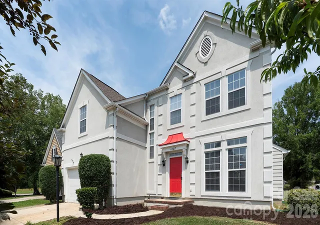 Photo 2 of Single family home for sale at 11807 Song Sparrow Ln, Charlotte, NC 28269 | MLS# 4391821 | Listing updated on 2026-07-17