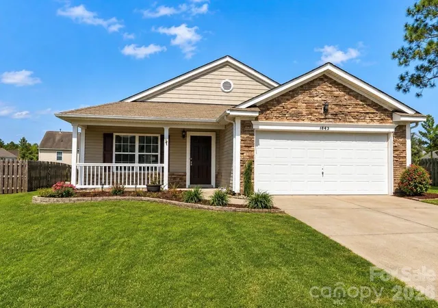 Photo 1 of Single family home for sale at 1843 Rustic Barn Dr, Huntersville, NC 28078 | MLS# 4391831 | Listing updated on 2026-10-02