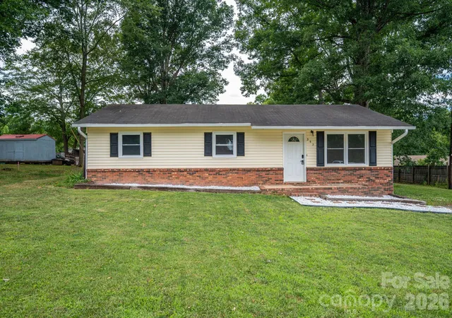 Homes for sale in Lincolnton, NC | 363 Don Mcginnis Rd, Lincolnton, NC 28092 | MLS# 4391850