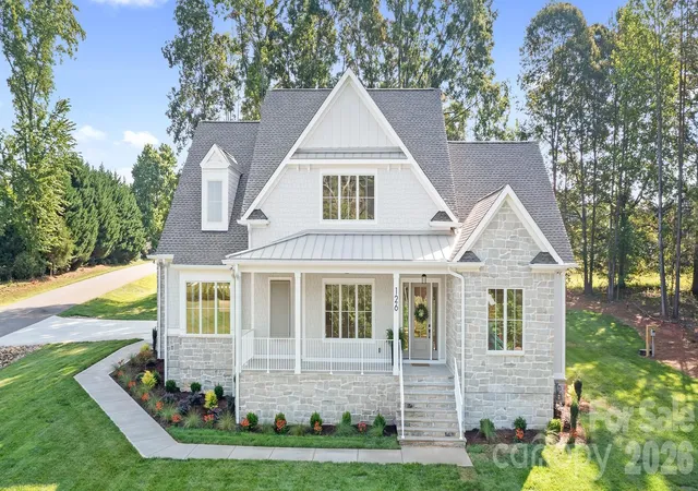 Photo 2 of Single family home for sale at 126 Manorly Ln, Mooresville, NC 28115 | MLS# 4391858 | Listing updated on 2026-10-08