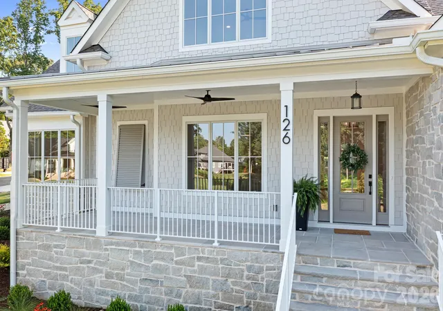 Photo 1 of Single family home for sale at 126 Manorly Ln, Mooresville, NC 28115 | MLS# 4391858 | Listing updated on 2026-10-08