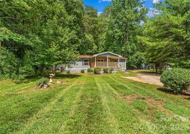 Photo 2 of Single family home for sale at 771 Hoppy Tom Holw Rd, Marion, NC 28752 | MLS# 4391931 | Listing updated on 2026-08-21
