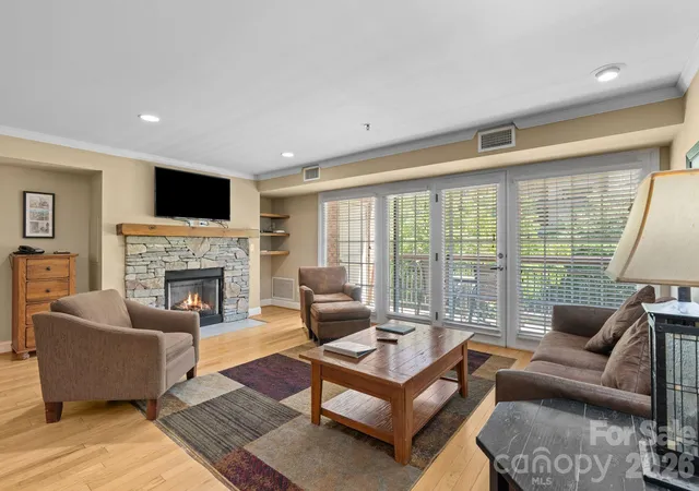 Homes for sale in Asheville, NC | 301 Bowling Park Rd, Asheville, NC 28803 | MLS# 4391933