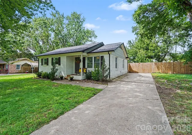Homes for sale in Indian Trail, NC | 7903 Teakwood Rd, Indian Trail, NC 28079 | MLS# 4391940
