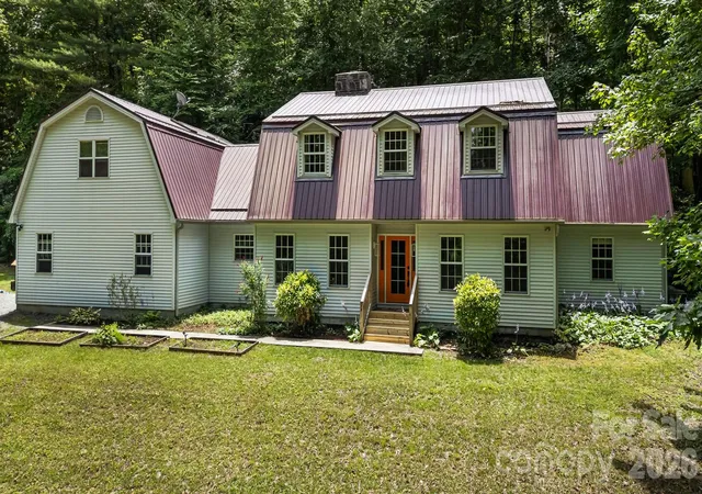 Homes for sale in Penrose, NC | 94 Paradise Cove Rd, Penrose, NC 28766 | MLS# 4391944