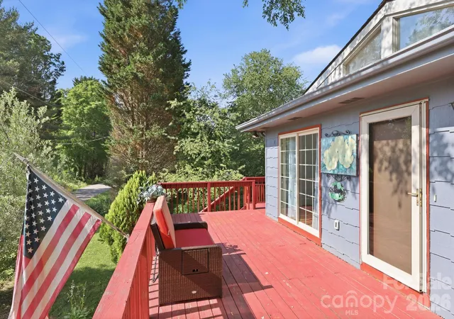5th image of 65 Spencer St, Clyde, NC 28721 | MLS# 4391971
