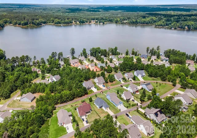 3rd image of 11261 Island View Ln, Lancaster, SC 29720 | MLS# 4391995