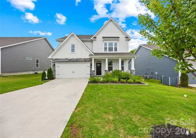 Single family home for sale at 116 Aviendha Ln, Troutman, NC 28166 | MLS# 4392002