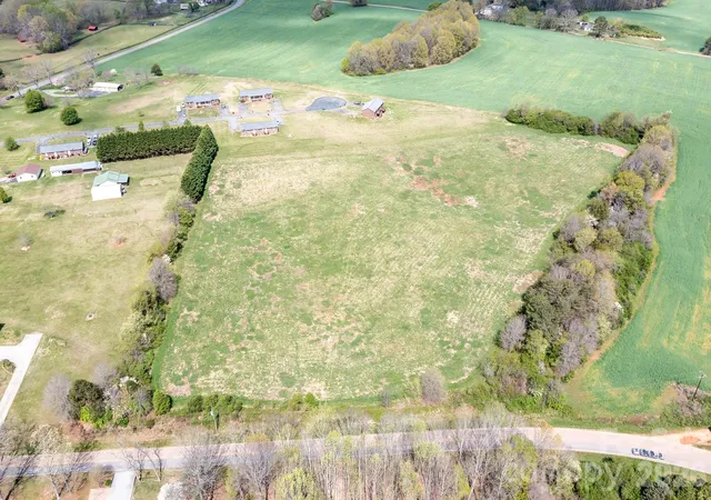 4th image of 1727 Boggs Rd, Claremont, NC 28610 | MLS# 4392018
