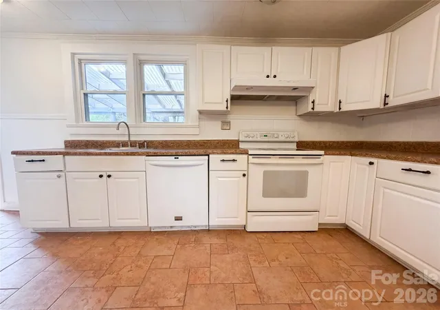 Photo 2 of Single family home for sale at 435 16th Street, Cramerton, NC 28032 | MLS# 4392054 | Listing updated on 2026-10-01