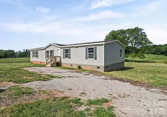 Homes for sale in Polkton, NC | 5131 Red Hill Mount Vernon Rd, Polkton, NC 28135 | MLS# 4392065
