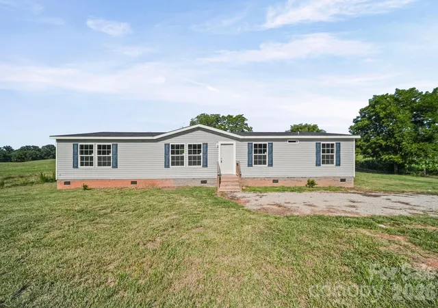 Homes for sale in Polkton, NC | 5131 Red Hill Mount Vernon Rd, Polkton, NC 28135 | MLS# 4392065