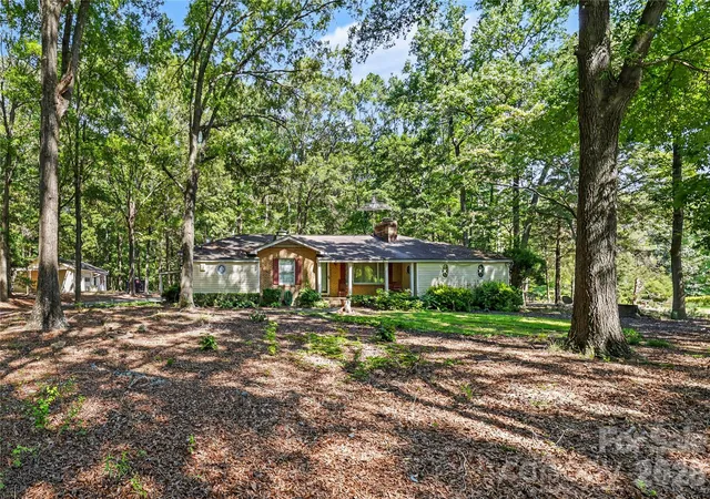 3rd image of 8008 W Duncan Rd, Indian Trail, NC 28079 | MLS# 4392070