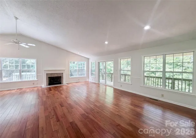 Homes for sale in Statesville, NC | 221 Grandview Dr, Statesville, NC 28677 | MLS# 4392074