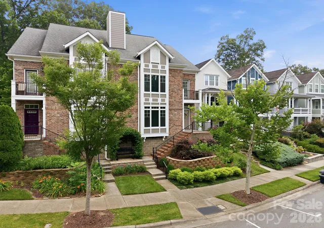 3rd image of 425 Spring St, Davidson, NC 28036 | MLS# 4392088