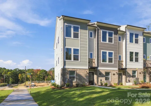 Photo 1 of Townhouse for sale at 3956 Craig Ave, Charlotte, NC 28211 | MLS# 4392092 | Listing updated on 2026-10-26