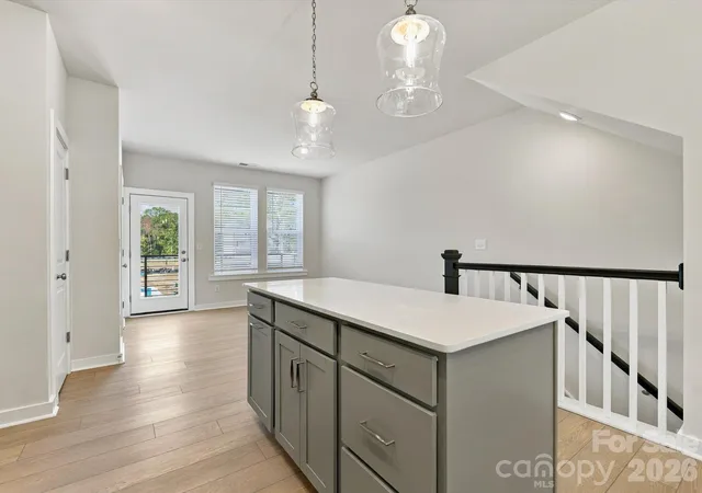 Photo 4 of Townhouse for sale at 3956 Craig Ave, Charlotte, NC 28211 | MLS# 4392092 | Listing updated on 2026-10-26