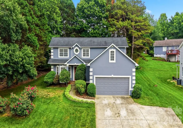 2nd image of 5666 Gold Creek Bay Dr, Hickory, NC 28601 | MLS# 4392096