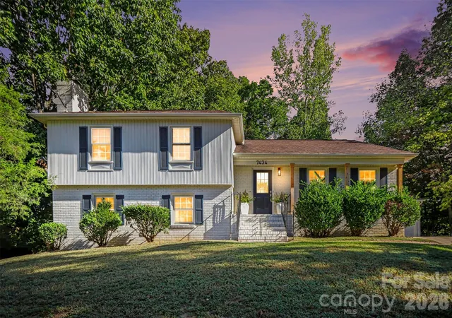 Photo 1 of Single family home for sale at 7434 Kilcullen Dr, Charlotte, NC 28270 | MLS# 4392099 | Listing updated on 2026-10-10