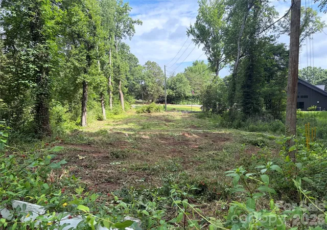 Photo 1 of Land for sale at 605 Shiloh Rd, Statesville, NC 28677 | MLS# 4392119 | Listing updated on 2026-09-08