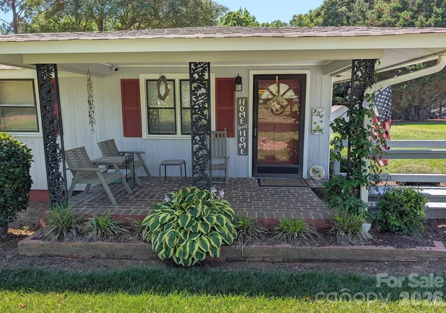 Homes for sale in Catawba, SC | 4053 Roddey Rd, Catawba, SC 29704 | MLS# 4392129