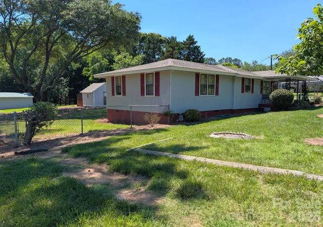 Photo 38 of Single family home for sale at 4053 Roddey Rd, Catawba, SC 29704 | MLS# 4392129 | Listing updated on 2026-10-14