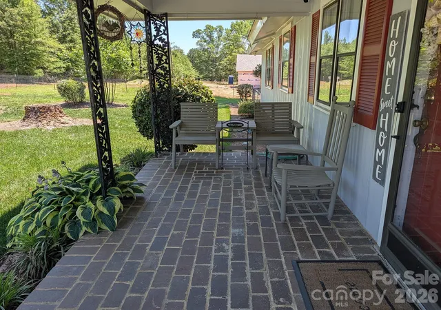 Homes for sale in Catawba, SC | 4053 Roddey Rd, Catawba, SC 29704 | MLS# 4392129