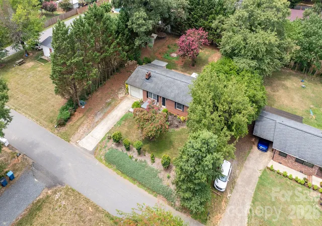 Homes for sale in Hickory, NC | 1809 31st St Ne, Hickory, NC 28601 | MLS# 4392150