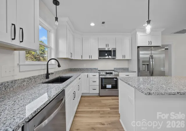Photo 3 of Sale Pending at 2216 Mooresville Rd, Salisbury, NC 28147 | MLS# 4392200 | Listing updated on 2026-08-19
