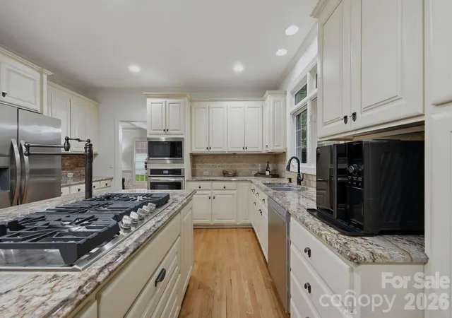 Photo 2 of Sale Pending at 12529 Preservation Pointe Dr, Charlotte, NC 28216 | MLS# 4392241 | Listing updated on 2026-08-24