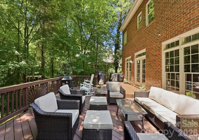 Photo 3 of Sale Pending at 12529 Preservation Pointe Dr, Charlotte, NC 28216 | MLS# 4392241 | Listing updated on 2026-08-24