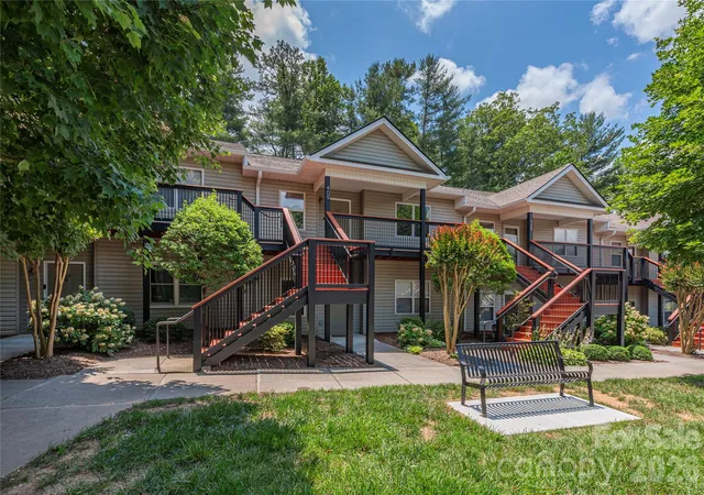 Homes for sale in Asheville, NC | 409 Carlyle Wy, Asheville, NC 28803 | MLS# 4392265