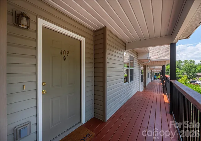 Homes for sale in Asheville, NC | 409 Carlyle Wy, Asheville, NC 28803 | MLS# 4392265